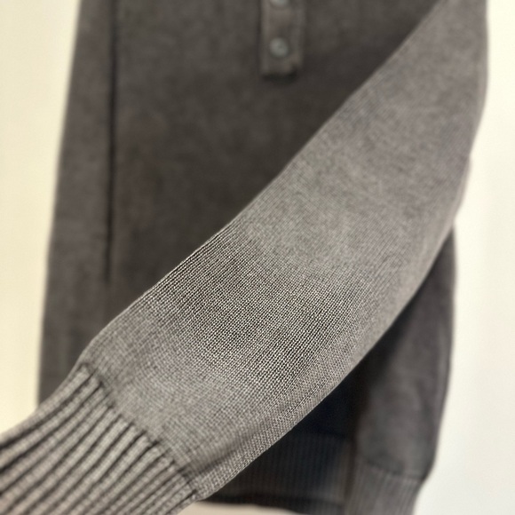 Rock & Republic Men's XL 100% Cotton Mock Neck Henley Faded Pullover Sweater. - Picture 13 of 15